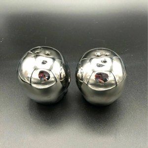 SKULL SKELETON HEAD SALT AND PEPPER SHAKERS - chrome finish Brand New In Box